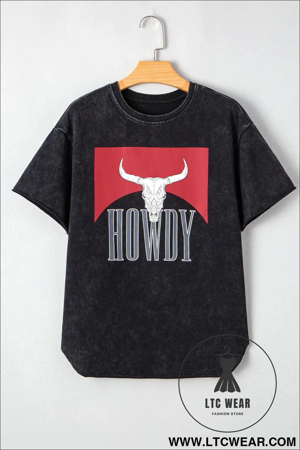 Black howdy steer head print side slits graphic t shirt - tops & tees