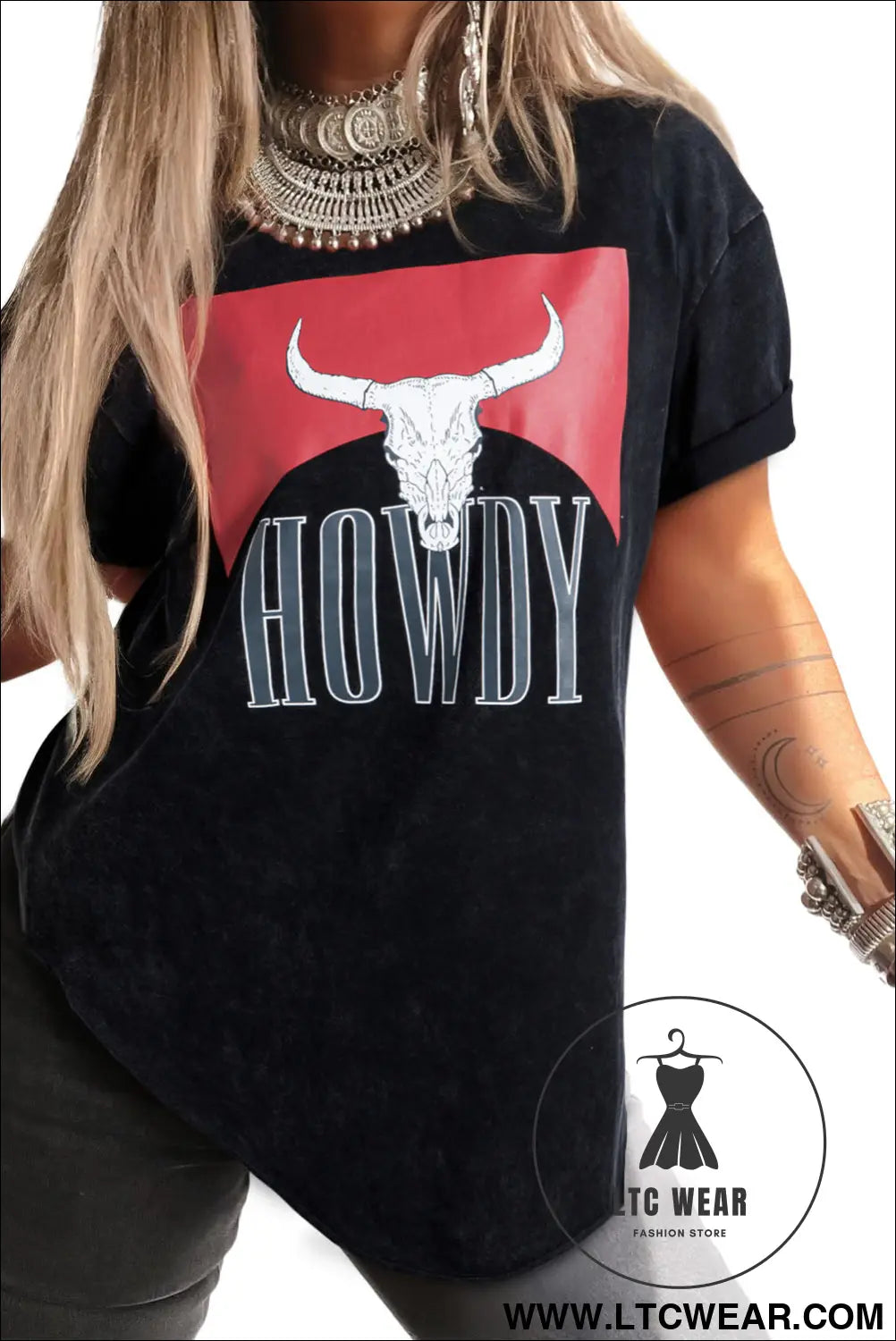 Black howdy steer head print side slits graphic t shirt - tops & tees