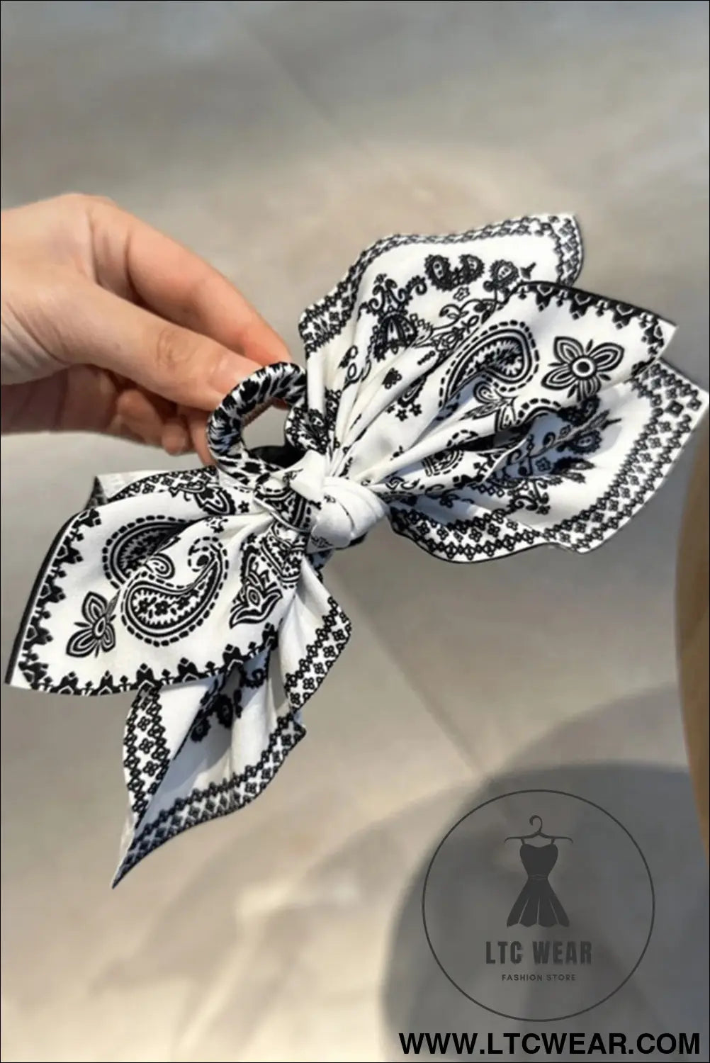 Black paisley floral print bow knot hair clip - black / one size / 100% polyester - headwear