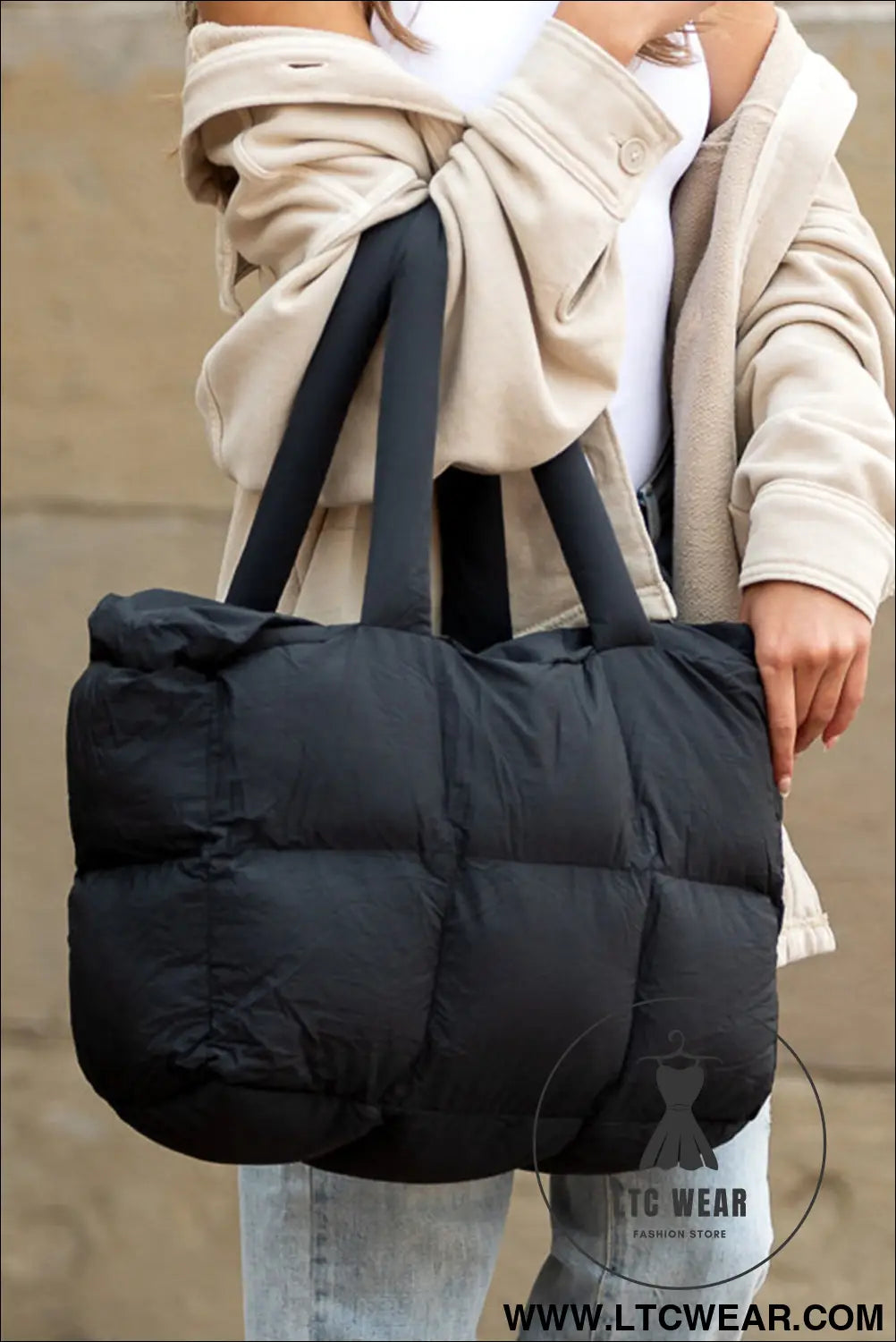 Black solid quilted puffy zipped large tote bag - color black / one size / 100% polyester - handbags