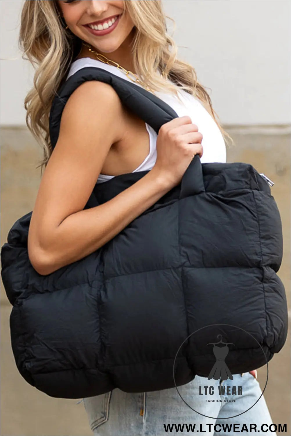 Black solid quilted puffy zipped large tote bag - color black / one size / 100% polyester - handbags