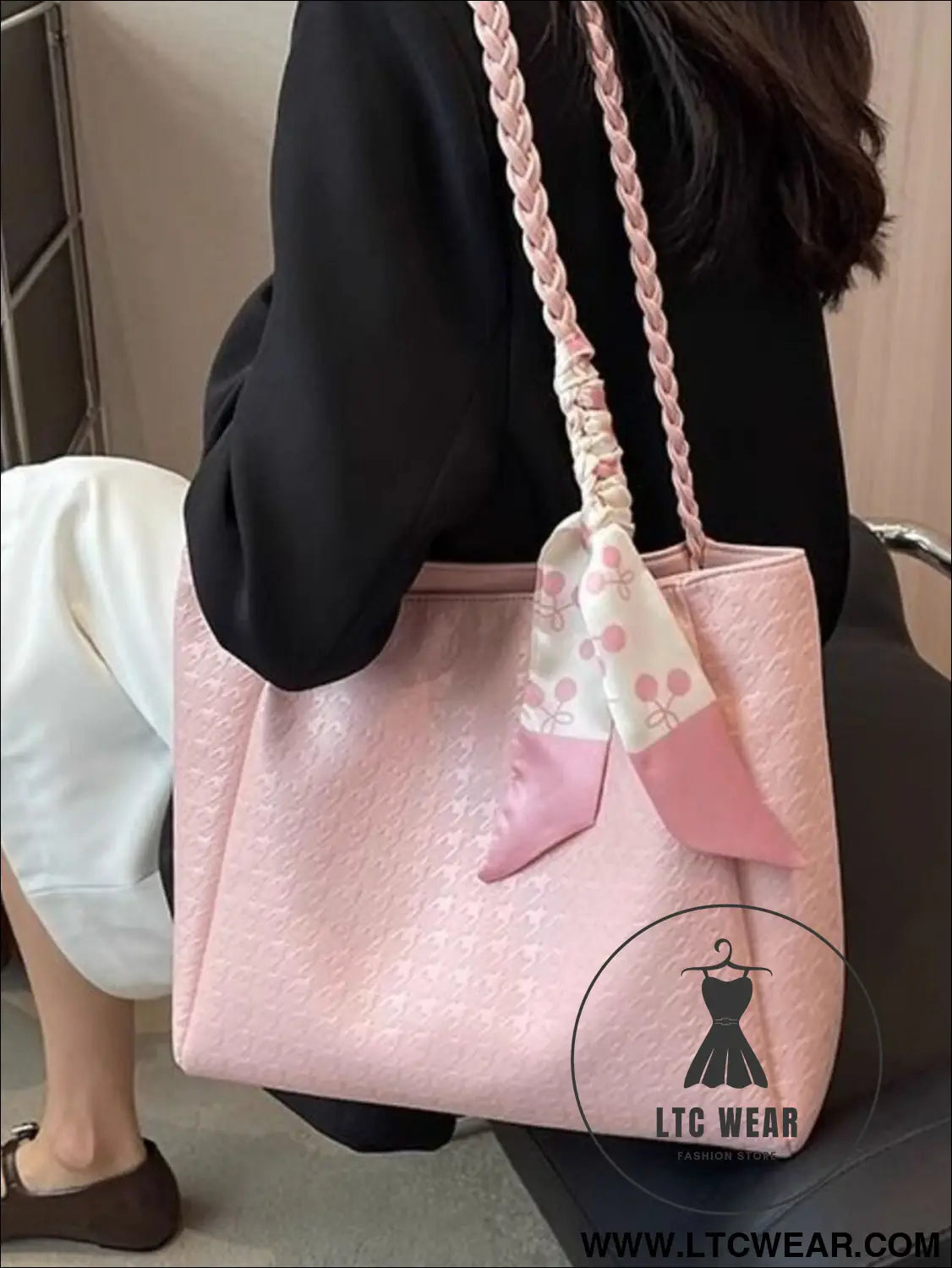 a29c252b-8f32-46f3-898a-2730c6e2c3f5-Max