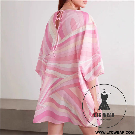 Casual geometric print loose dress with round neck and all-match design