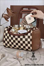 Checkered zipper large cosmetic bag with handle - black / one size / 95% pu + 5% alloy - makeup bags