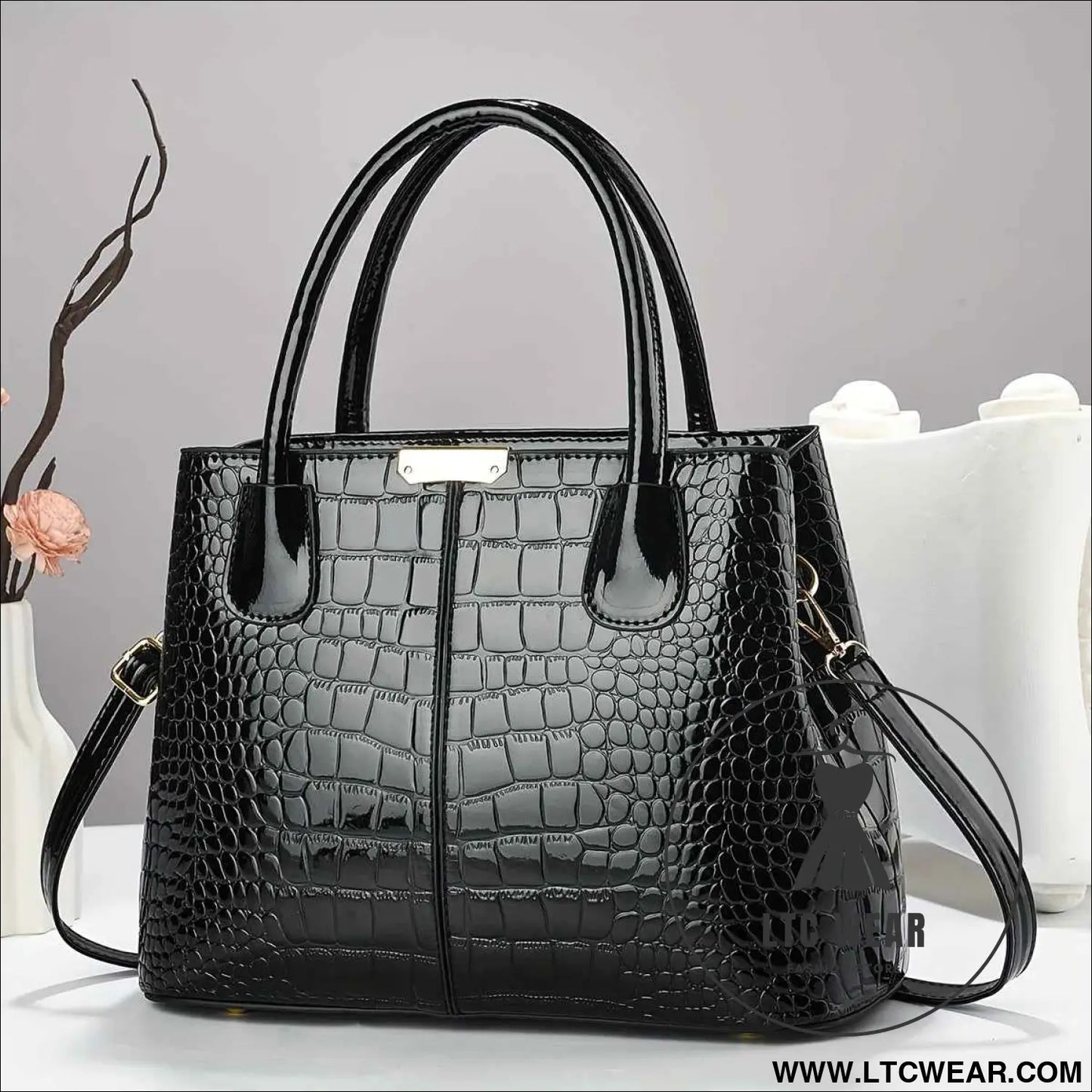 Chic Crocodile Tote Thanksgiving Gift for Her