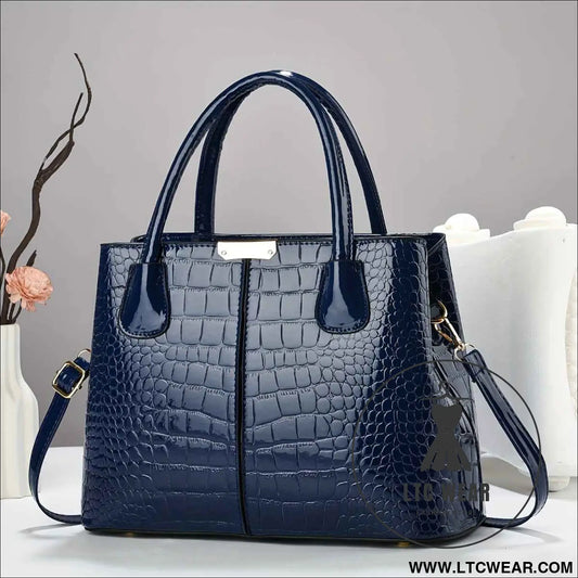 Chic Crocodile Tote Thanksgiving Gift for Her