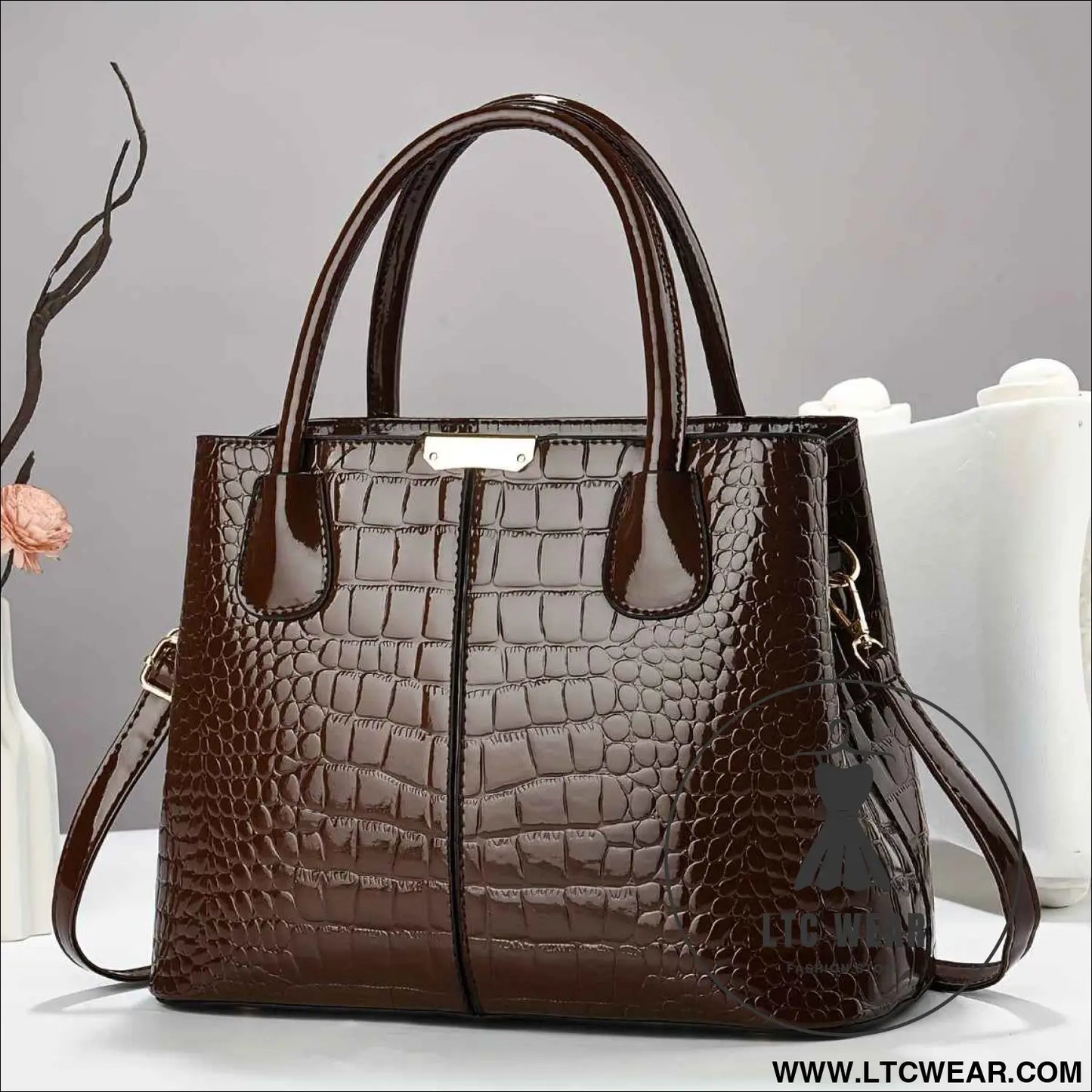 Chic Crocodile Tote Thanksgiving Gift for Her