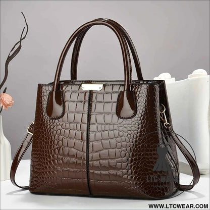 Chic Crocodile Tote Thanksgiving Gift for Her