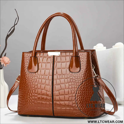 Chic Crocodile Tote Thanksgiving Gift for Her