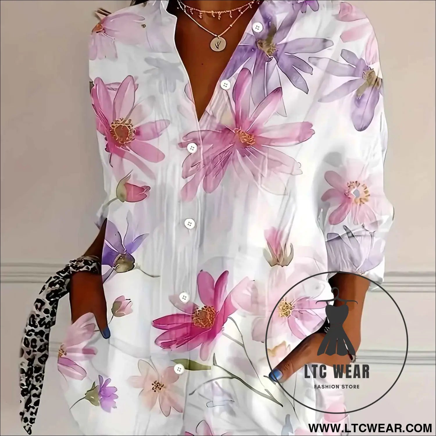 Chic SpringSummer Blouse Effortless Style for Women