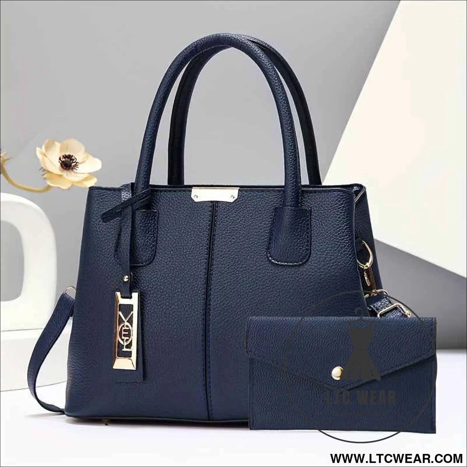 Chic Tote Set Luxe Gifts for Grateful Moms