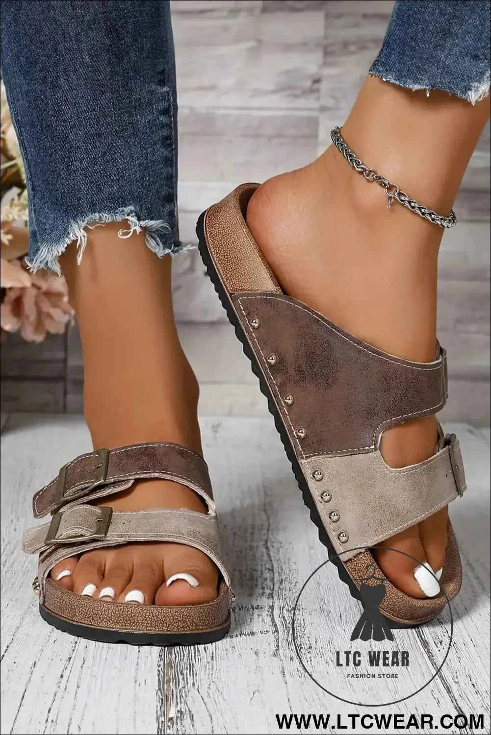 Coffee Leopard Two-tone Retro Buckle Straps Hollowed Faux Suede Slippers
