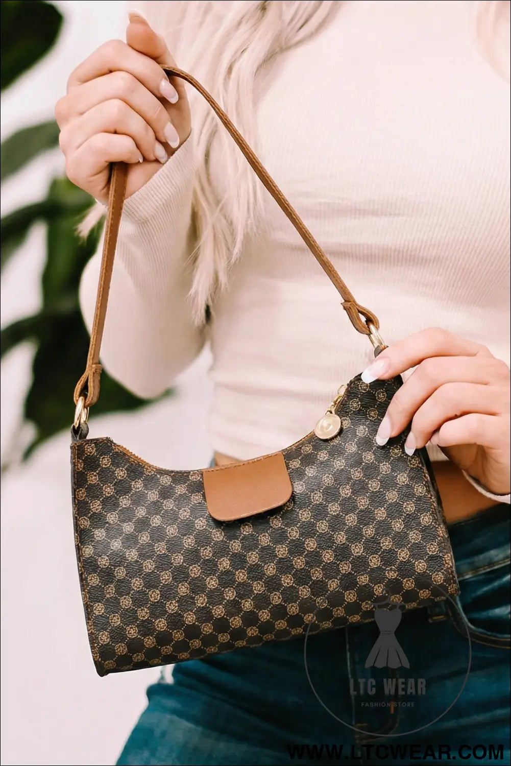 Coffee luxury inspired print pu leather shoulder bag - coffee / one size / 95% pu + 5% alloy - shoulder bags