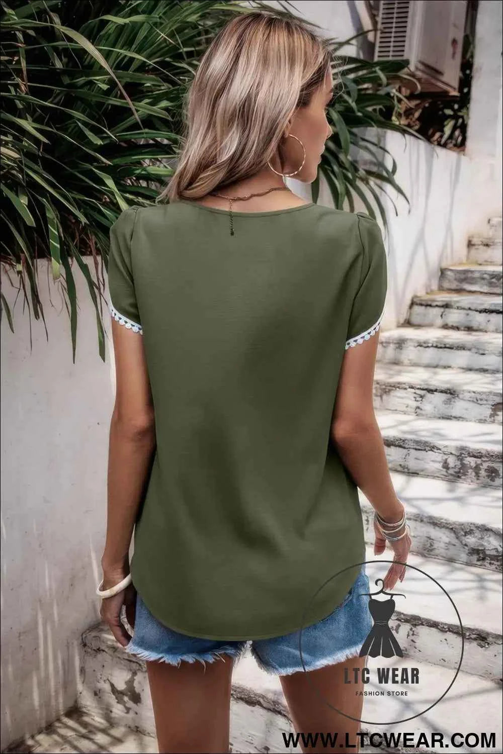Color Block Trim Flutter Sleeve Round Neck Top