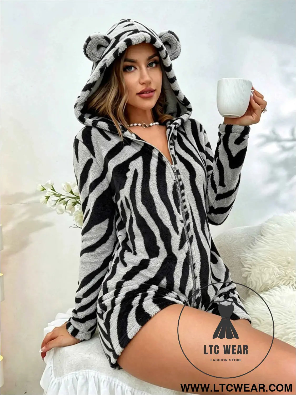 Cozy Leopard Plush Hooded Romper Sleepwear Chic