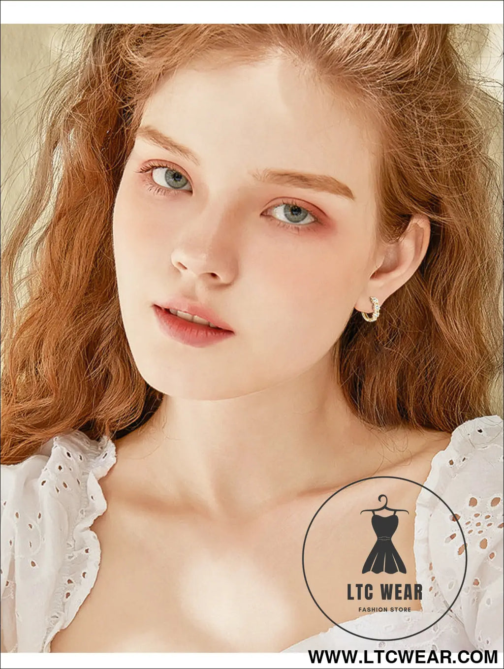 Daisy flower moissanite ear ring