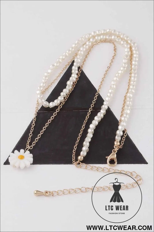 Daisy Flower Pendant Necklace