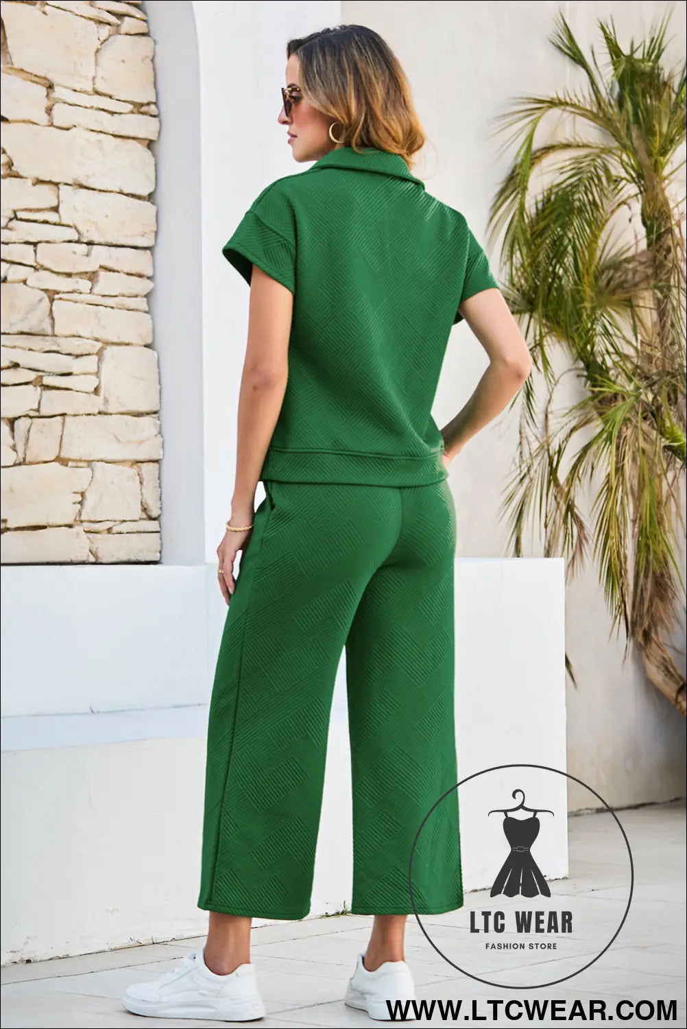 Dark green stylish textured loose fit t shirt and drawstring pants set - pant sets