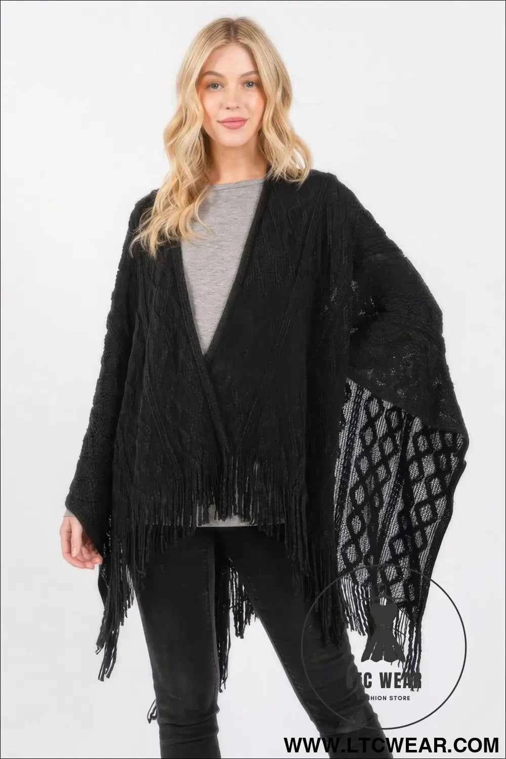 Diamond Pattern Tassel Knit Ruana
