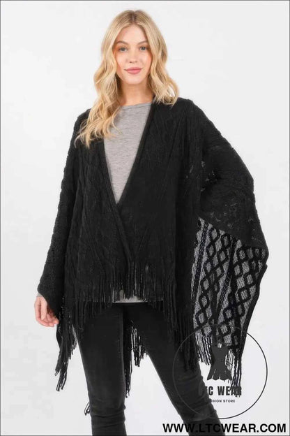 Diamond Pattern Tassel Knit Ruana