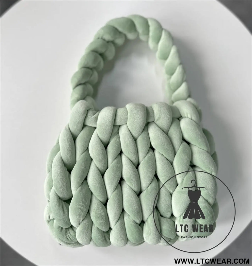 Diy hand woven crystal velvet core spun yarn woven hand-held mailman bag - emerald / width 28x height 20x handle height