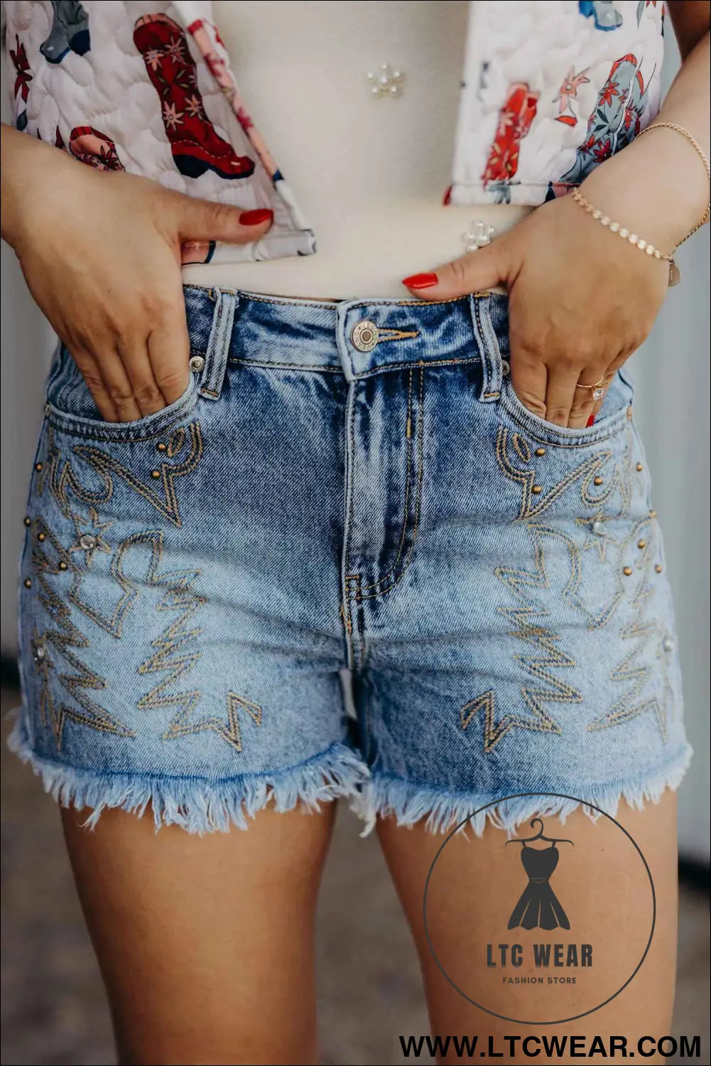 Dusk Blue Western Embroidery Stud Denim Shorts Summer Daily Wear