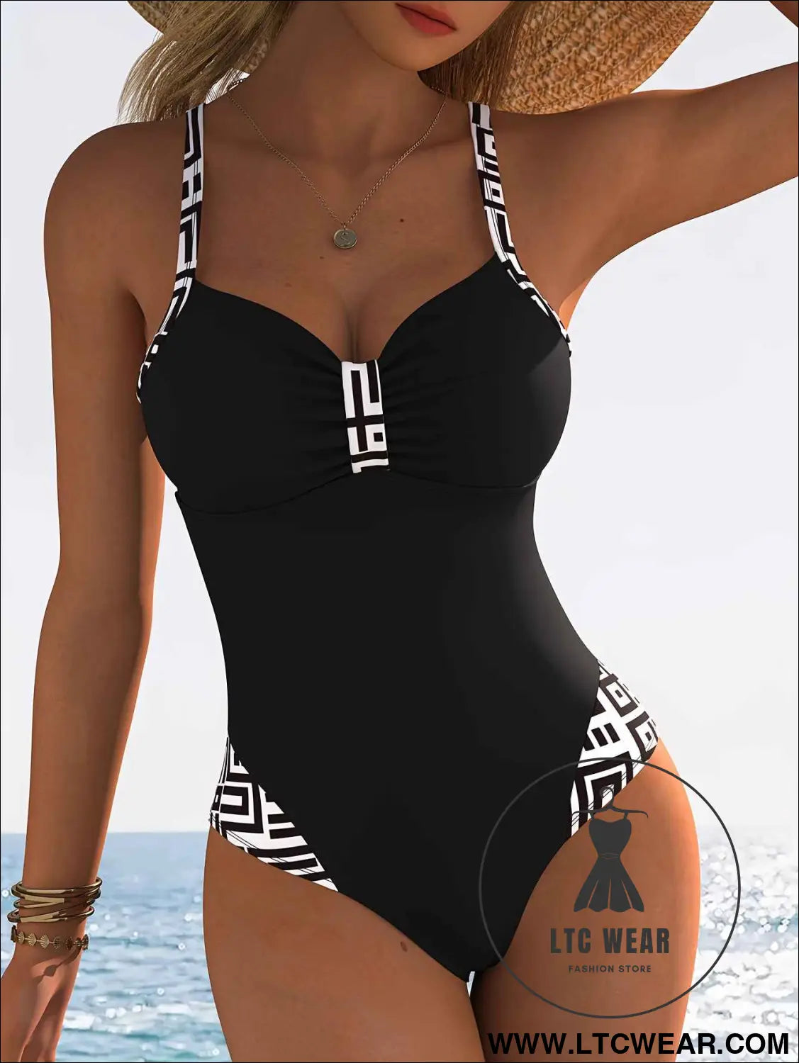 Elegant Geometric OnePiece Swimsuit with Removable Padding