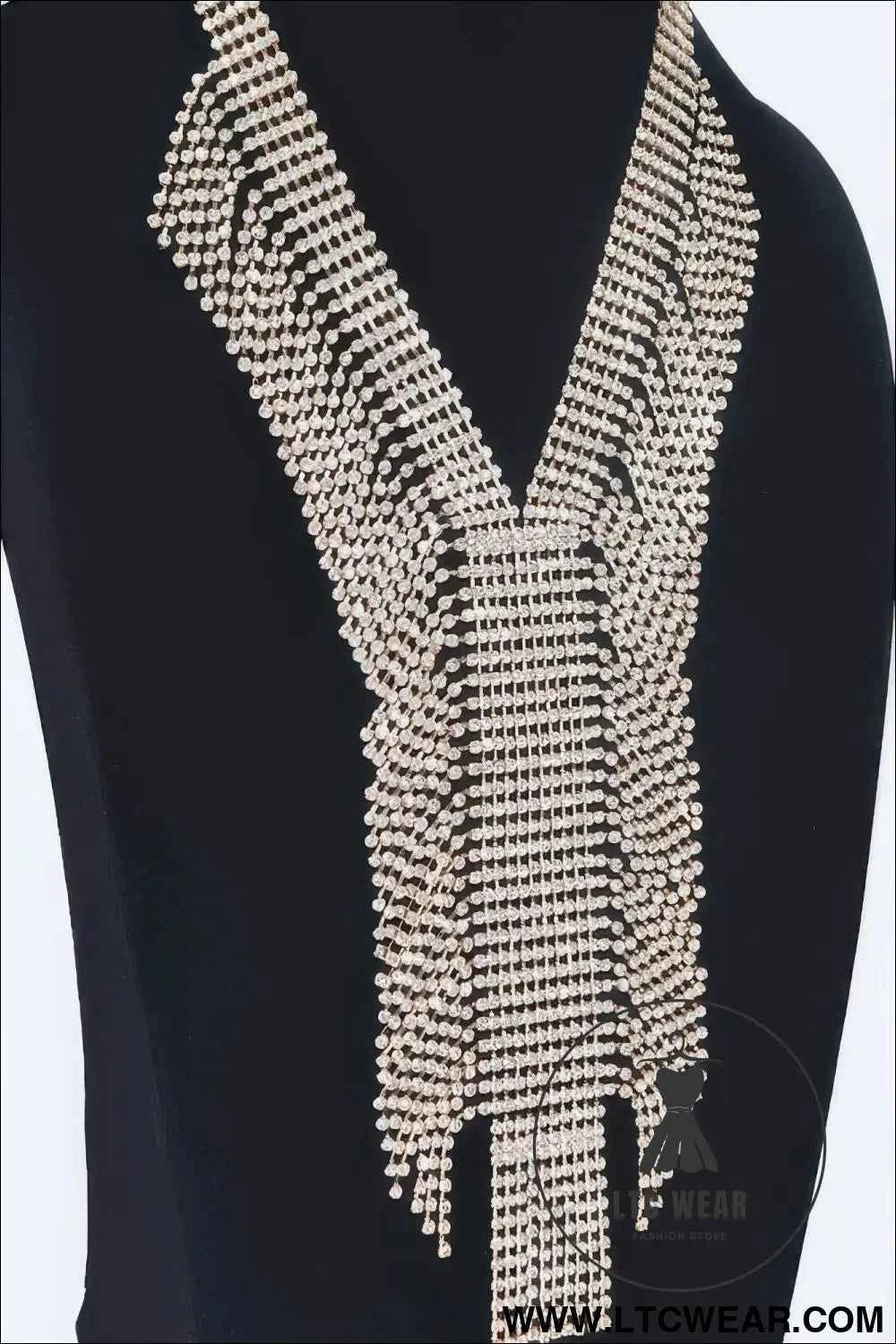 Elegant Rhinestone Choker Necklace with V Shape Design