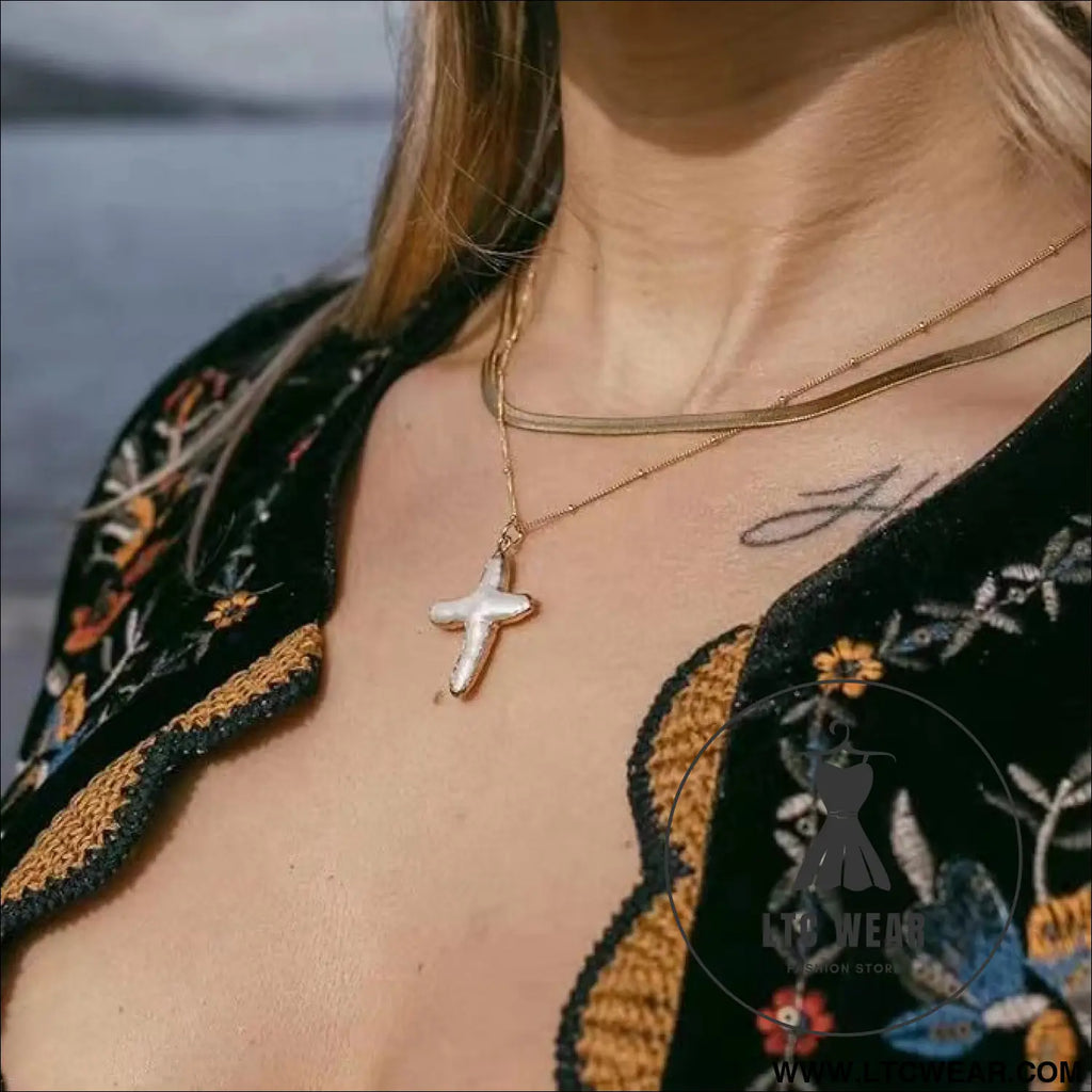 European and american cross necklace