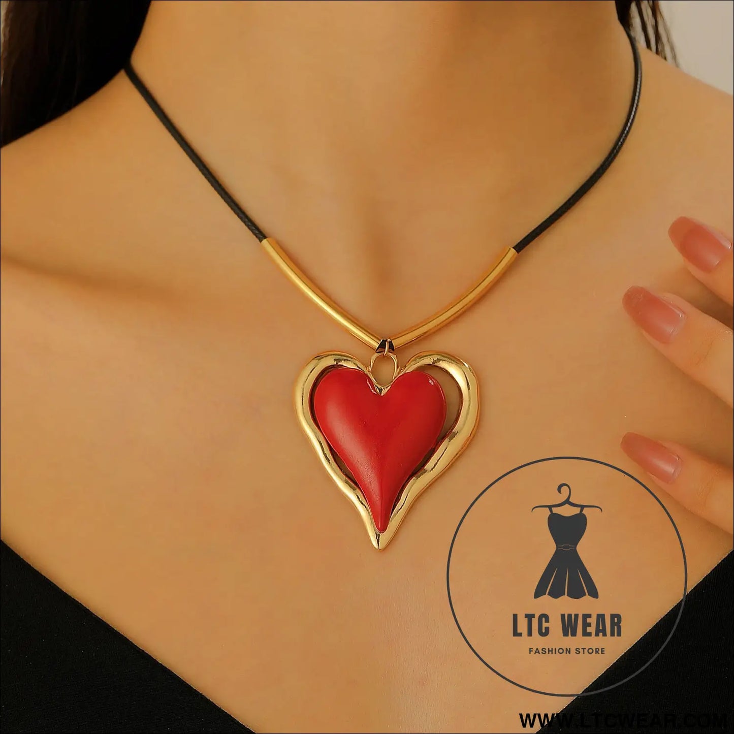 Exaggerated large heart necklace sweet and spicy lolita style pendant clavicle chain for women - red