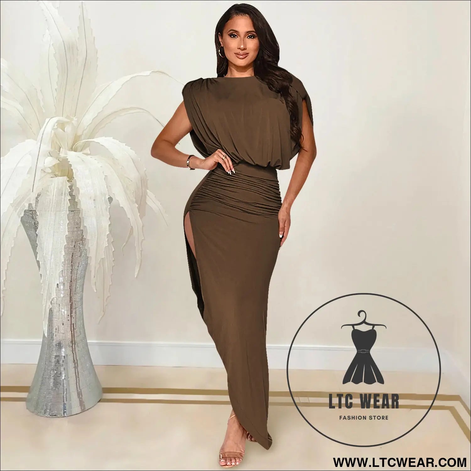 Fashion solid color women’s round neck sleeveless pleated asymmetrical slit long dress