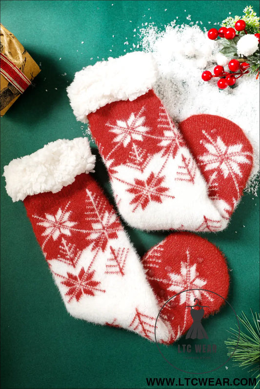 Fiery red christmas snowflake fuzzy non-slip socks - fiery red / one size / 100% polyester - socks
