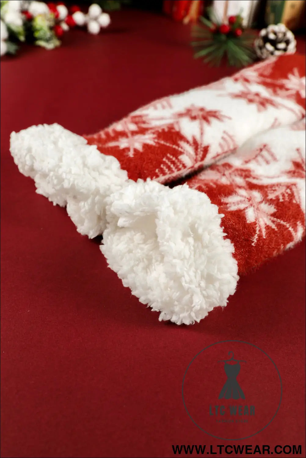 Fiery red christmas snowflake fuzzy non-slip socks - fiery red / one size / 100% polyester - socks