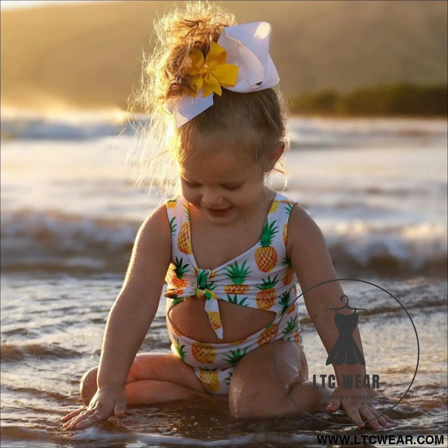 Girls swimsuit new sleeveless hollow one piece pineapple swimsuit vest one piece swimsuit