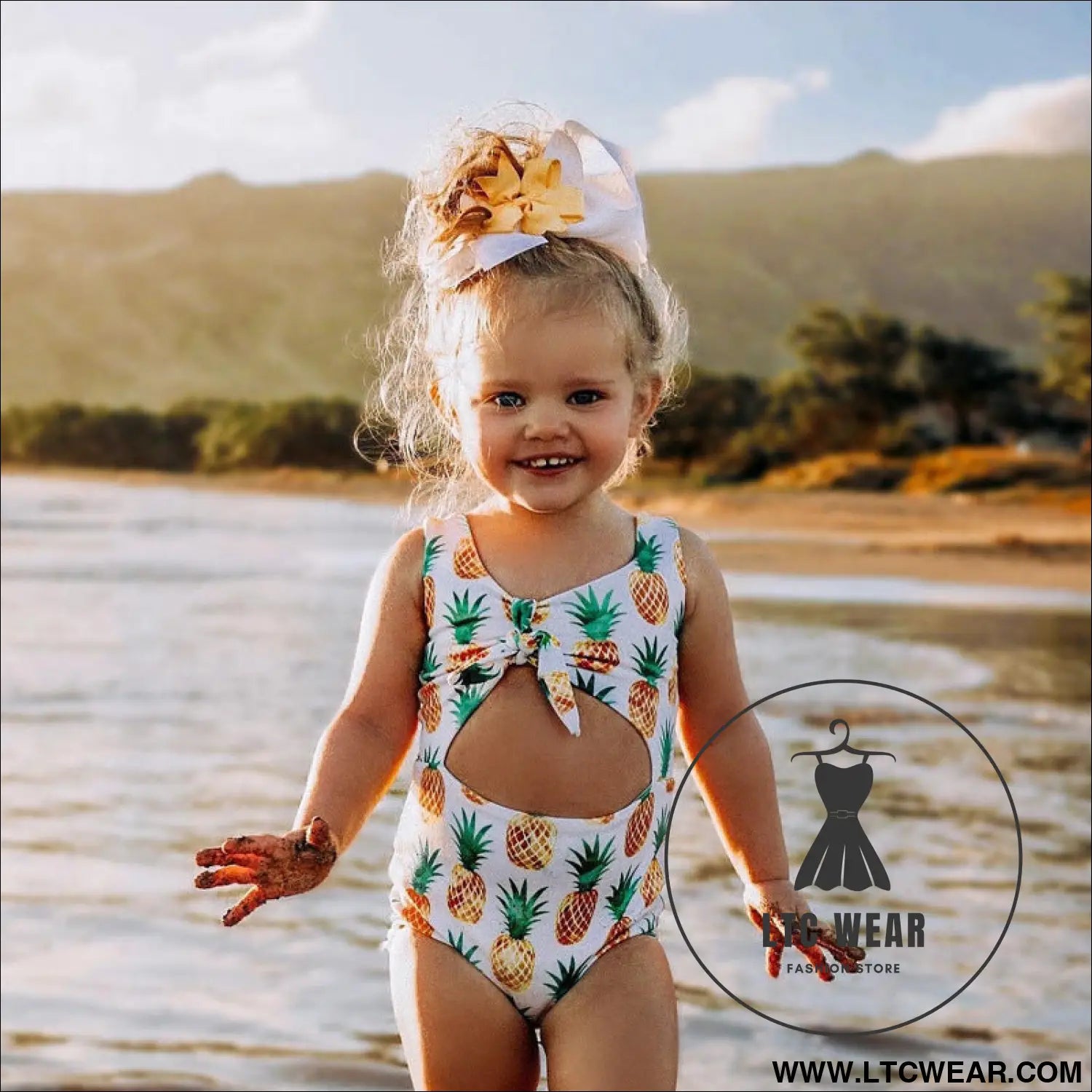 Girls swimsuit new sleeveless hollow one piece pineapple swimsuit vest one piece swimsuit - 90