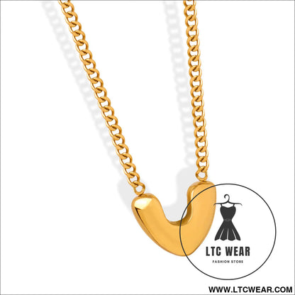 Gold-plated heart pendant necklace - gold / one size