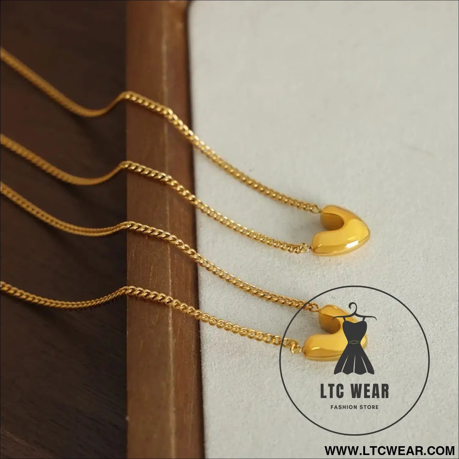Gold-plated heart pendant necklace - gold / one size