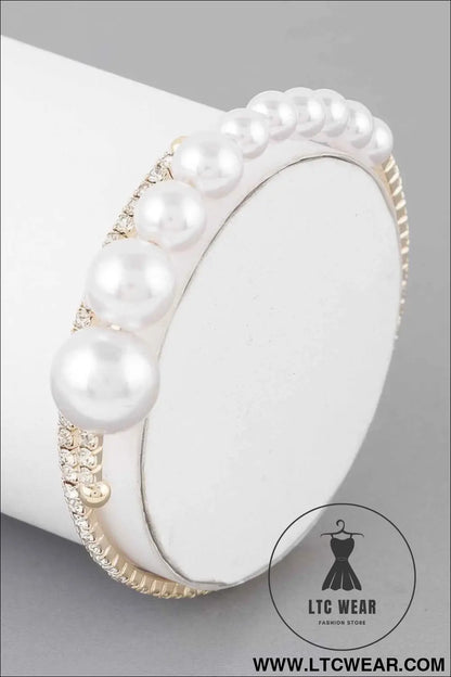 Gradual Pearl Jeweled Bracelet