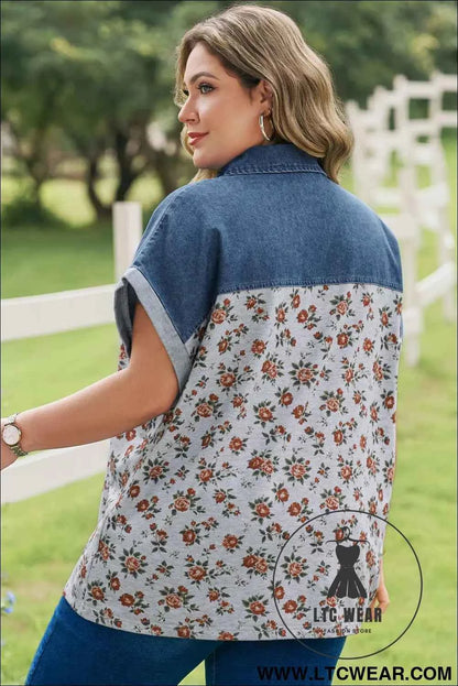 Gray Retro Floral Print Denim Patchwork Plus Size Polo Tee