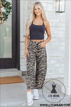 Gray zebra stripe printed wide leg barrel jeans - jeans