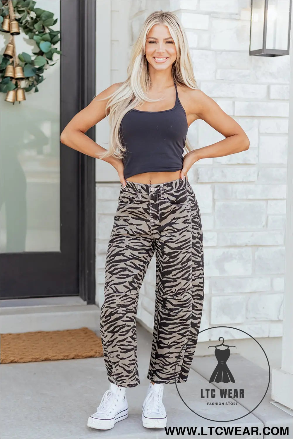 Gray zebra stripe printed wide leg barrel jeans - jeans