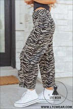 Gray zebra stripe printed wide leg barrel jeans - jeans