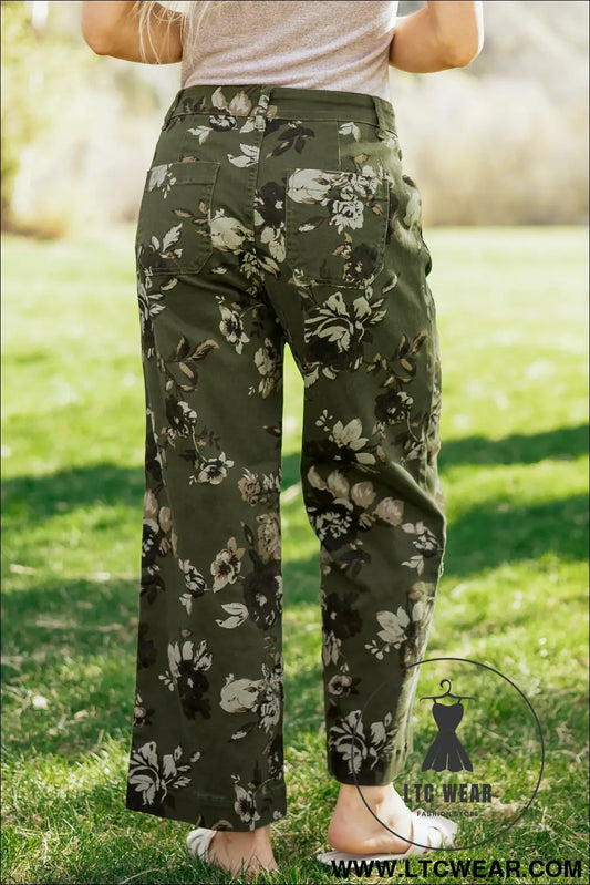 Green vintage floral print square patch pocket raw hem shift jeans - jeans