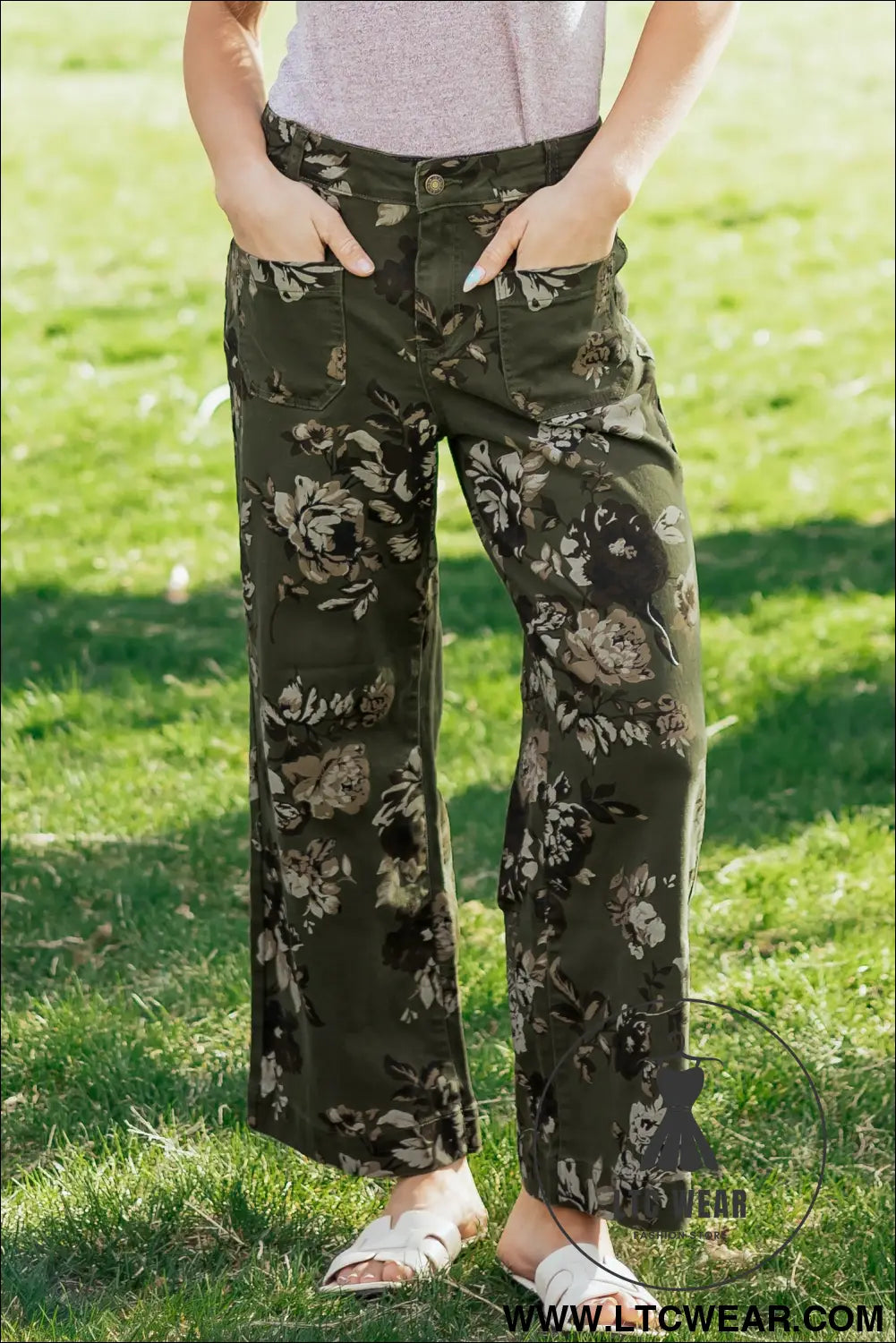 Green vintage floral print square patch pocket raw hem shift jeans - jeans