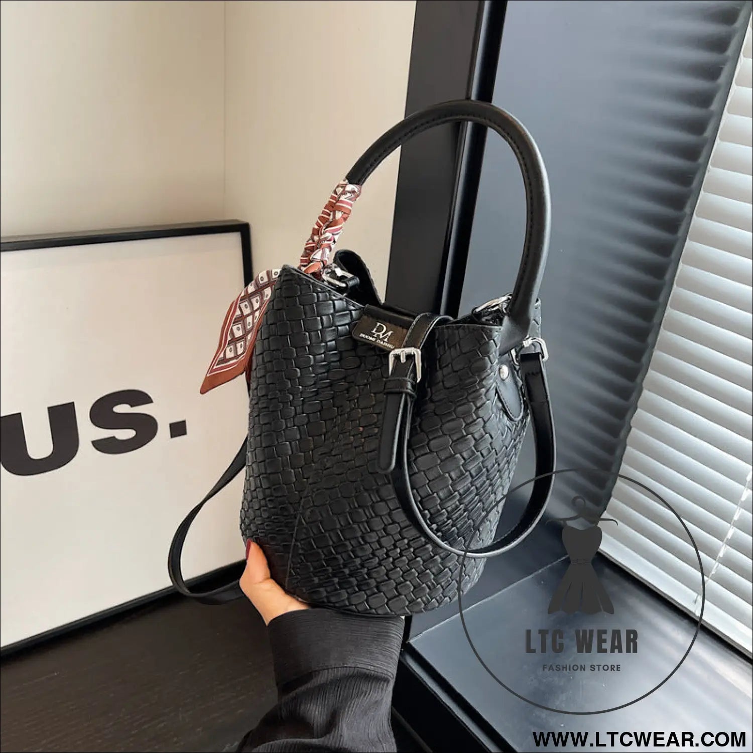 Handbag shoulder bag woven bucket bag