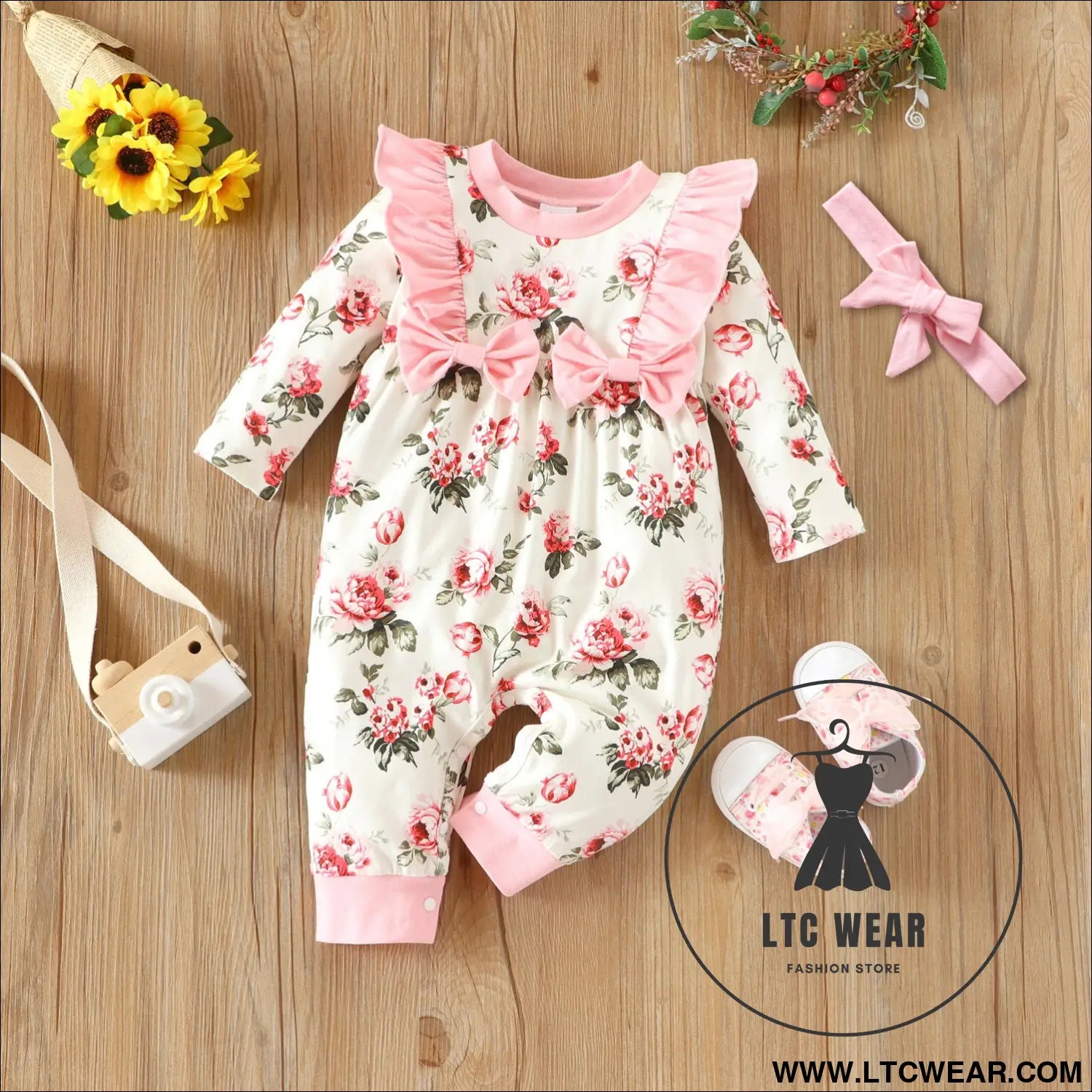 Infant children’s long-sleeved lace bow flower one-piece romper girl baby autumn and winter romper - white / 0-3m