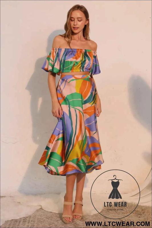 Isla Tropical Satin Bubble Sleeve Crop Top