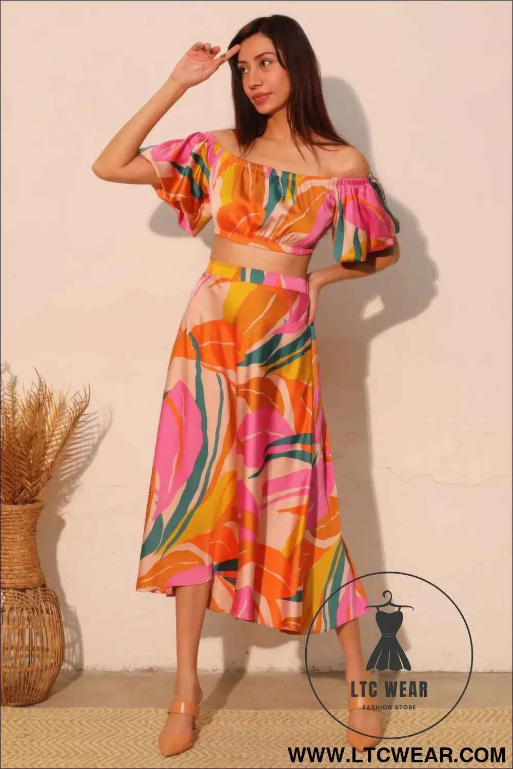 Isla Tropical Satin Bubble Sleeve Crop Top