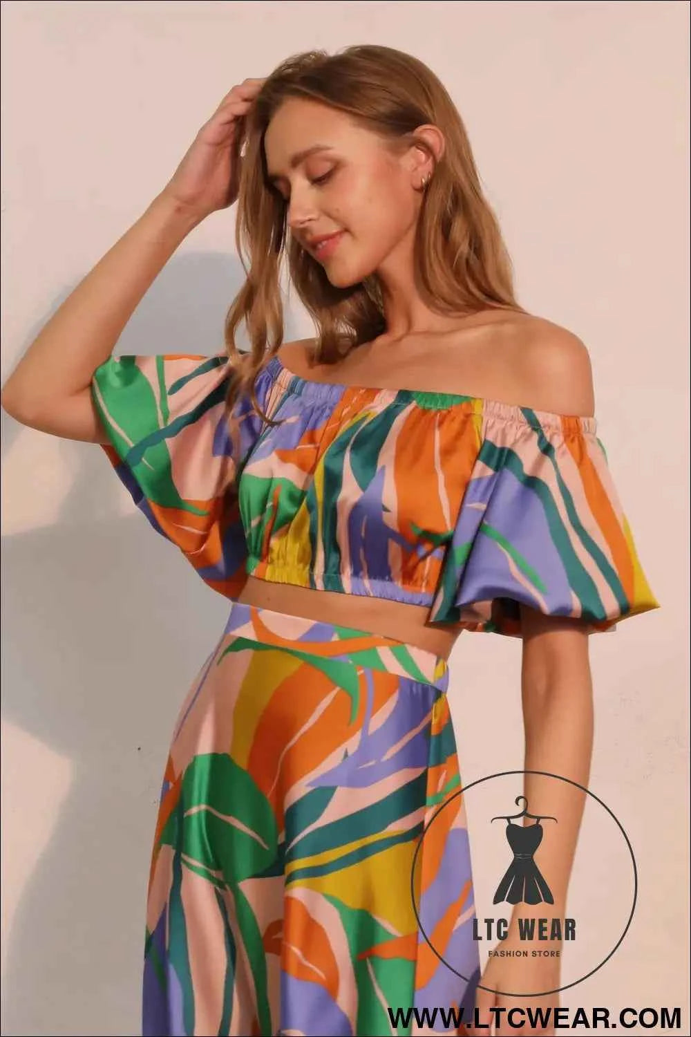 Isla Tropical Satin Bubble Sleeve Crop Top