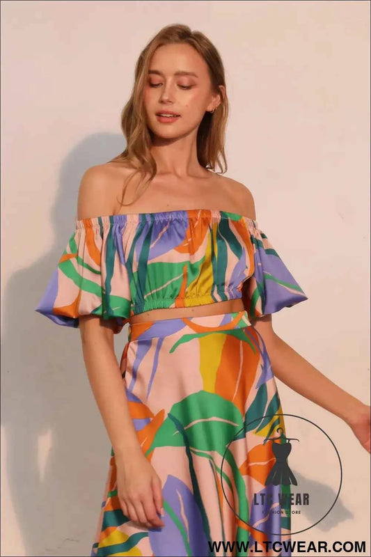 Isla Tropical Satin Bubble Sleeve Crop Top